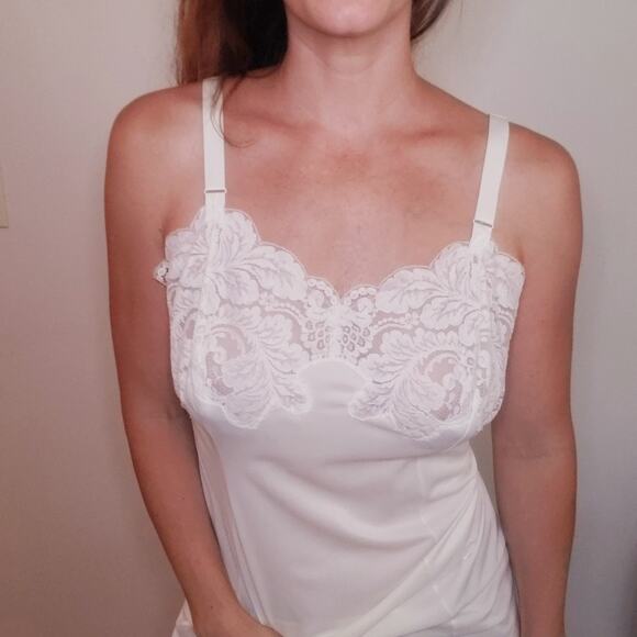 Vintage Nylon Slip Chemise with Lace 36 - Picture 2 of 10